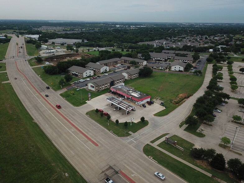 University Dr, Denton, TX for sale - Building Photo - Image 3 of 9