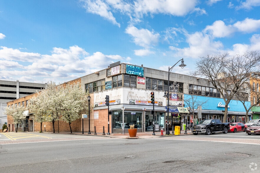 44-54 Broad St, Elizabeth, NJ for lease - Primary Photo - Image 1 of 15