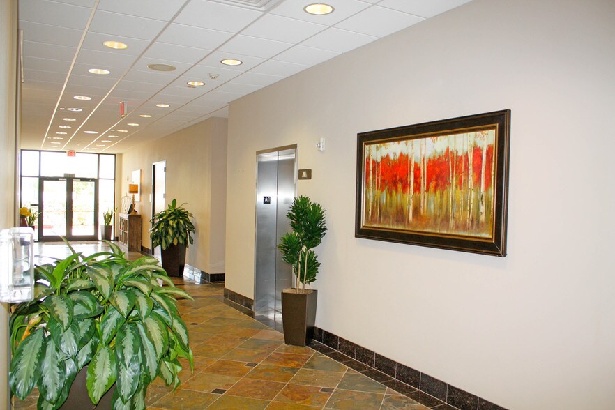 21021 Springbrook Plaza Dr, Spring, TX à louer - Hall d’entrée - Image 3 de 10