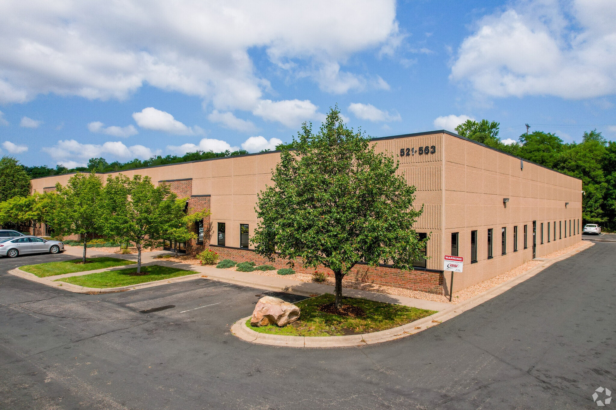 521-563 Phalen Blvd, Saint Paul, MN for lease Primary Photo- Image 1 of 42