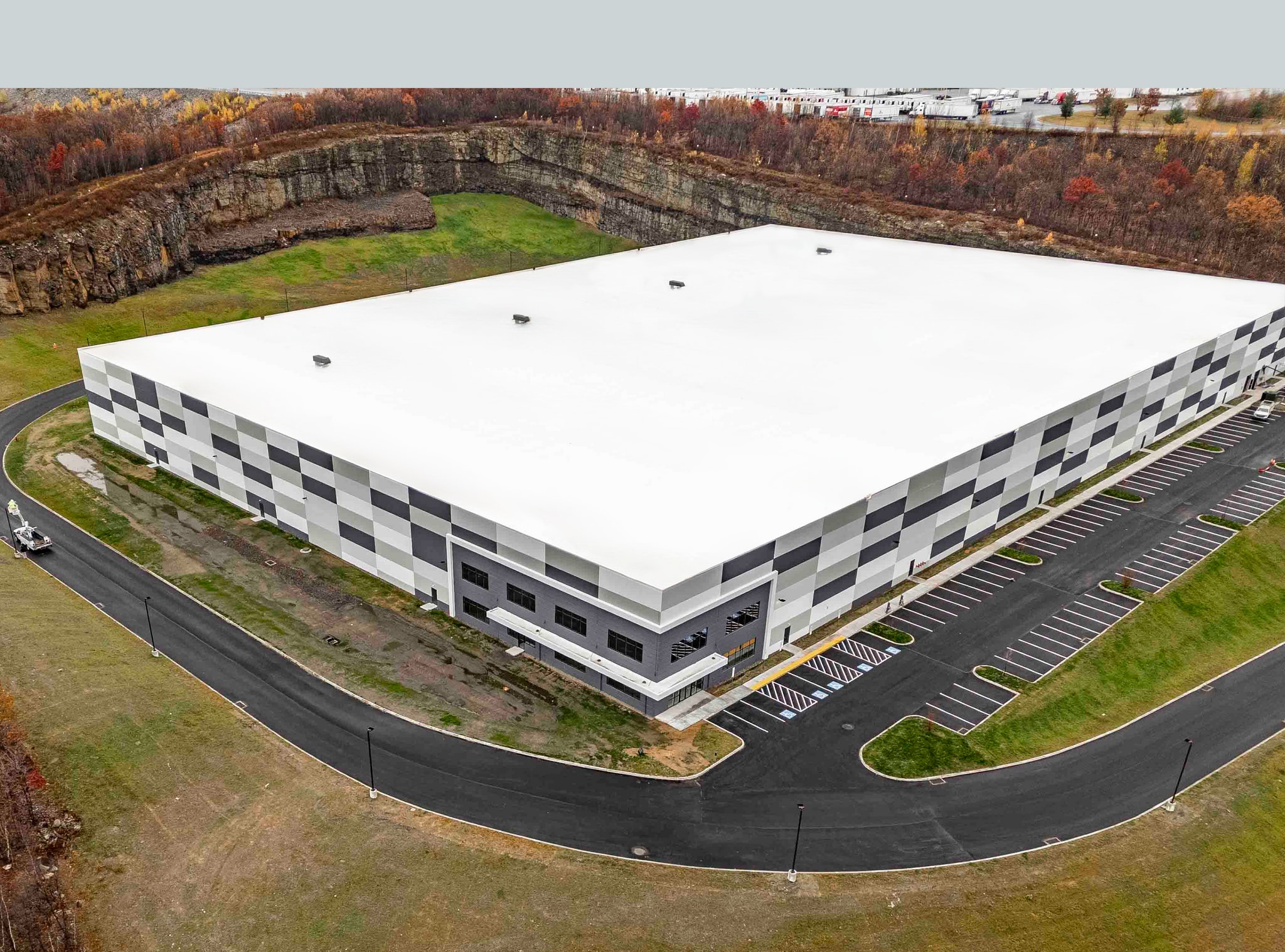 Valley View Dr, Jessup, PA for lease Primary Photo- Image 1 of 11