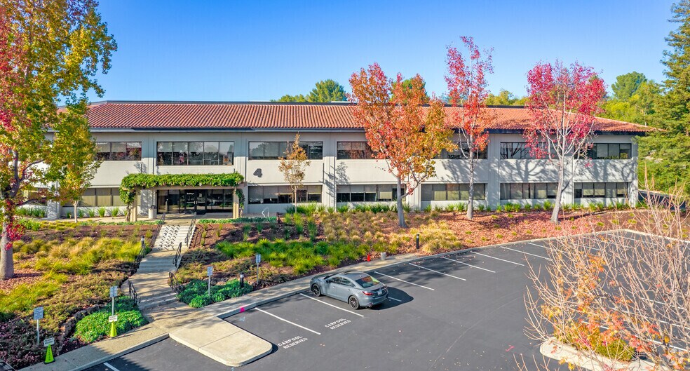 3450 Hillview Ave, Palo Alto, CA à louer - Photo du bâtiment - Image 1 de 5