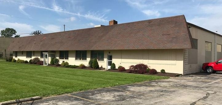 7325 Douglas Rd, Lambertville, MI for lease Primary Photo- Image 1 of 5