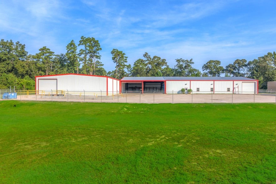 13939 Old Texaco Rd, Conroe, TX à vendre - Photo du bâtiment - Image 1 de 67
