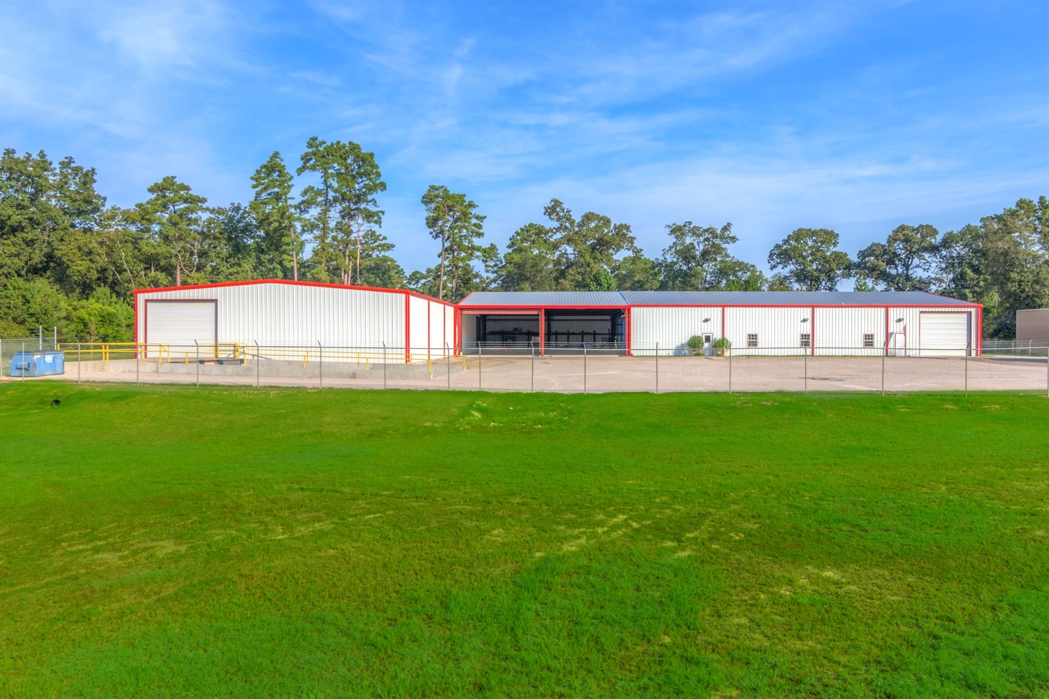 13939 Old Texaco Rd, Conroe, TX à vendre Photo du bâtiment- Image 1 de 68