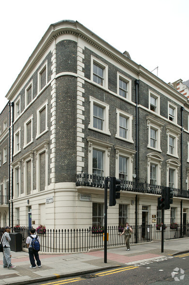 46-47 Bloomsbury Sq, London à louer - Photo du b timent - Image 3 de 3