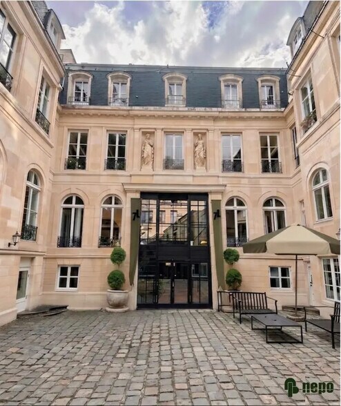 7 Rue De Liège, Paris à louer - Photo du bâtiment - Image 1 de 11