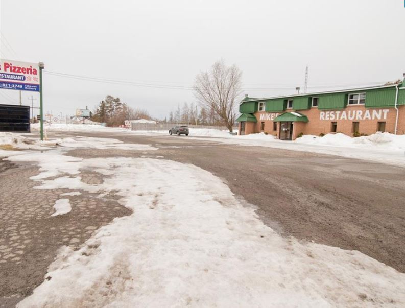 7168 Bank St, Metcalfe, ON for sale Primary Photo- Image 1 of 1