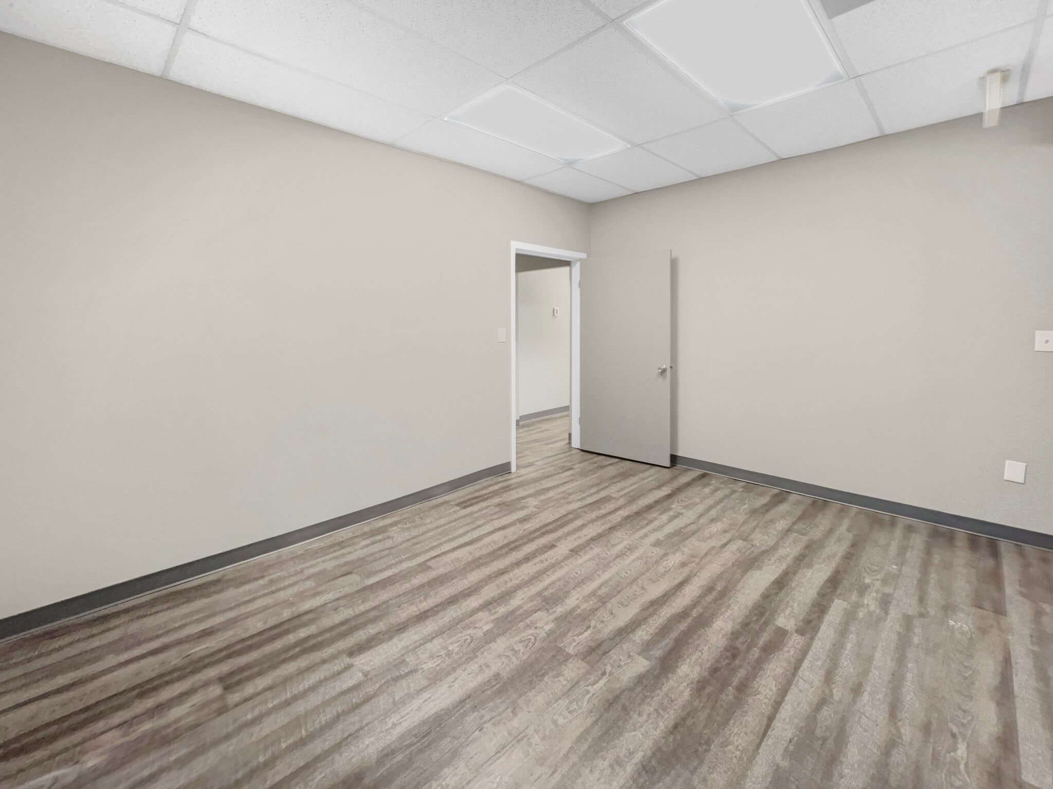 200 Cahaba Park Cir, Birmingham, AL à louer Photo intérieure- Image 1 de 16