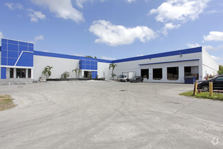 Plus de détails pour 800 NW 65th St, Fort Lauderdale, FL - Flex, Industriel à louer