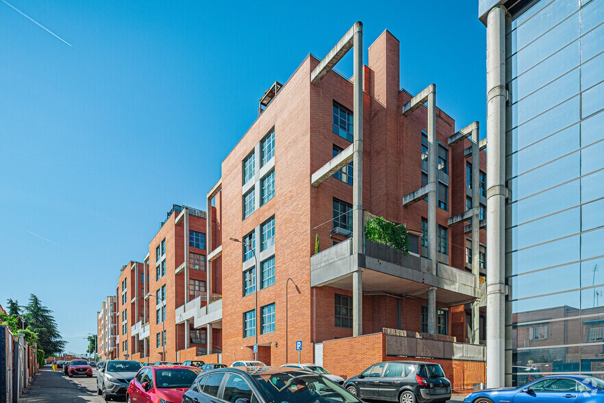 Calle Albaladejo, 4, Madrid, Madrid à vendre - Photo du bâtiment - Image 2 de 2