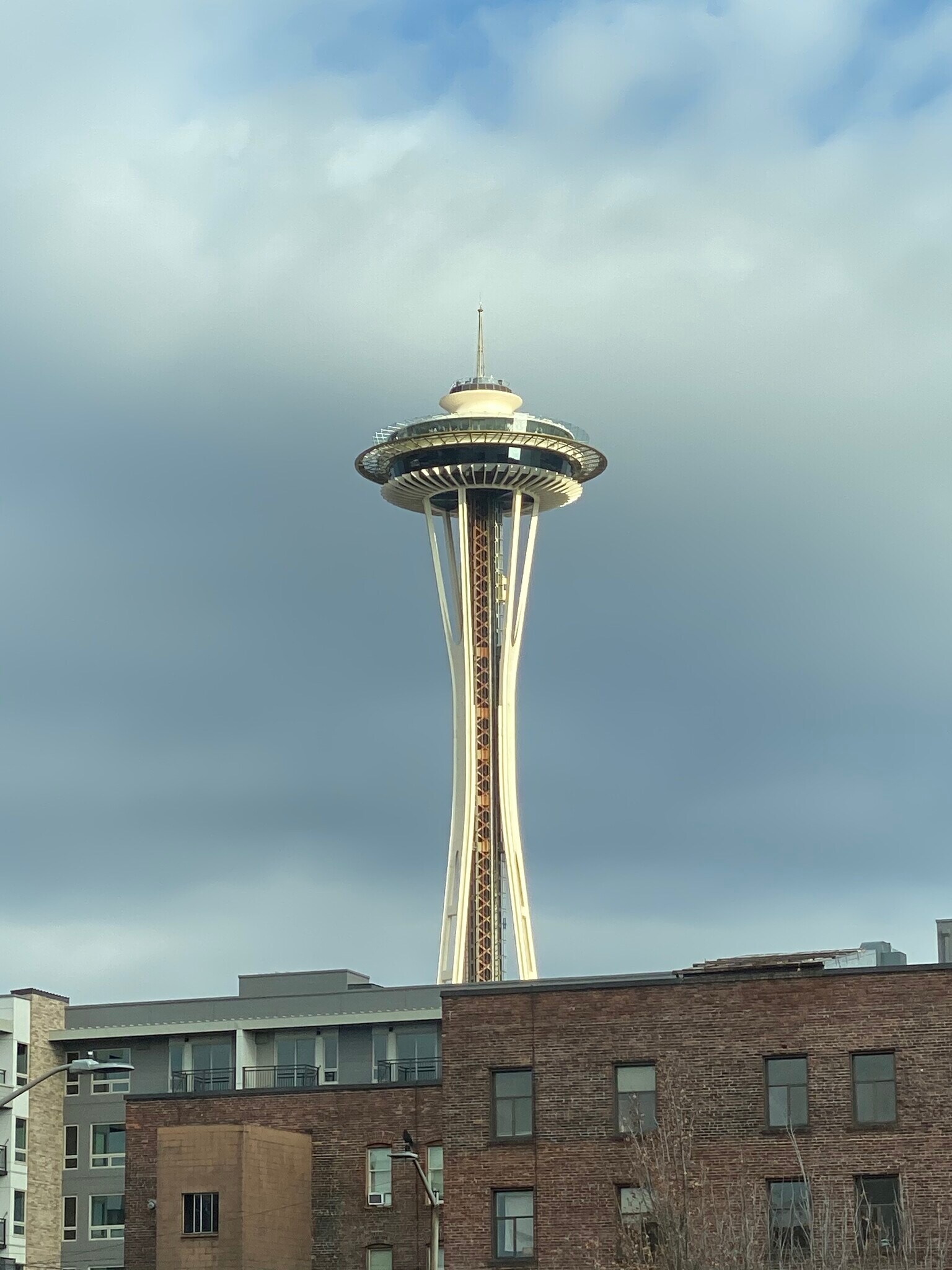 3131 Western Ave, Seattle, WA à louer Photo du bâtiment- Image 1 de 4