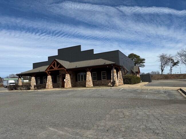 Plus de détails pour 6750 Pottery Rd, Spartanburg, SC - Commerce de détail à vendre