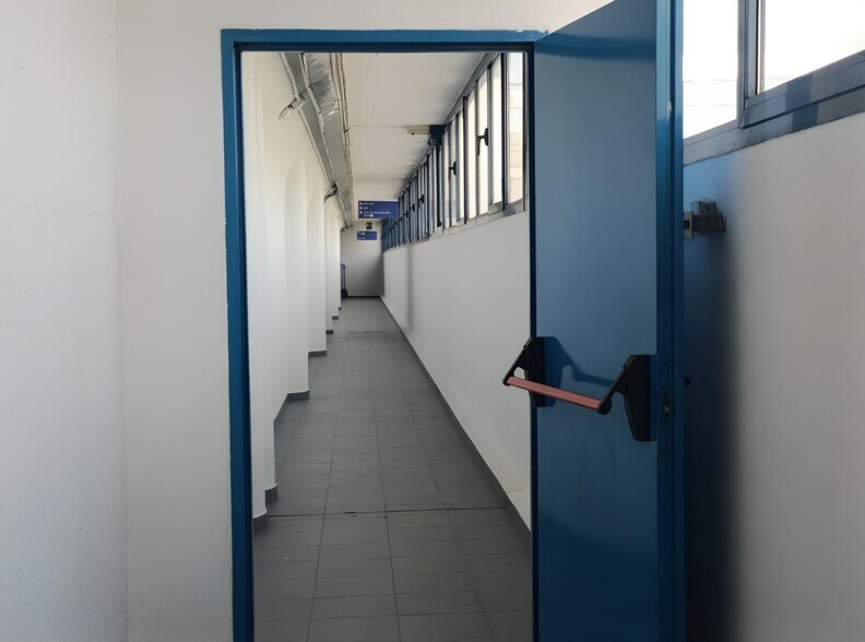 Industrial in Madrid, Madrid for sale - Building Photo - Image 1 of 24