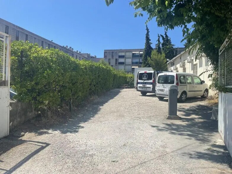 Flex dans Marseille à louer - Photo du bâtiment - Image 1 de 6