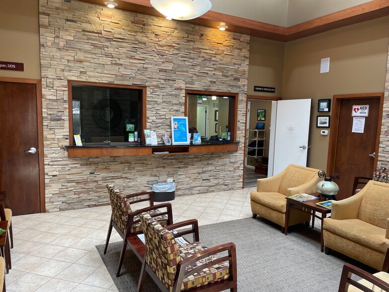 2929 17th Ave, Longmont, CO for lease - Primary Photo - Image 1 of 1