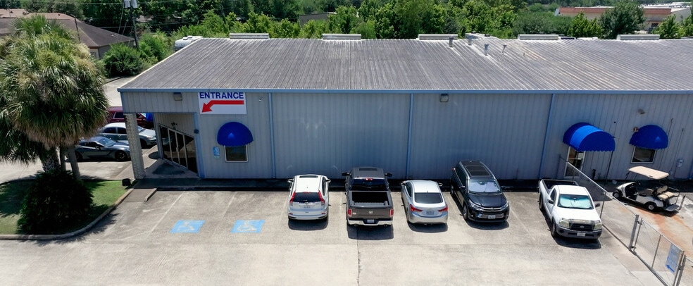 14150 Gulf Fwy, Houston, TX for sale - Building Photo - Image 3 of 9