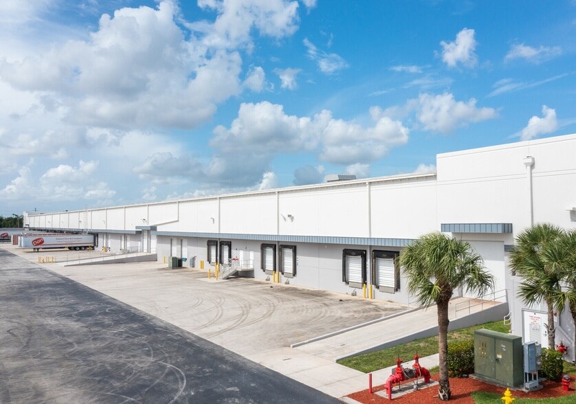 11500 Miramar Pky, Miramar, FL à louer - Photo intérieure - Image 3 de 4