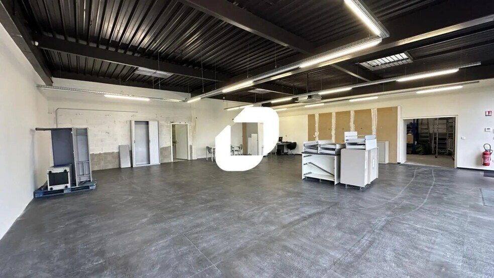 2 Rue Ettore Bugatti, Eckbolsheim à louer - Photo du bâtiment - Image 3 de 22