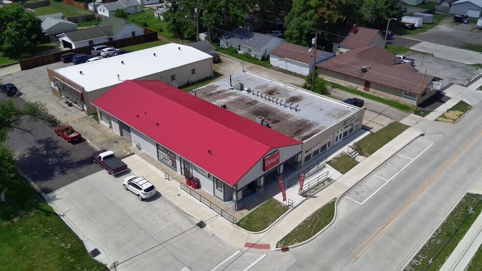 1306 Derby St, Pekin, IL à louer - Photo du bâtiment - Image 2 de 8