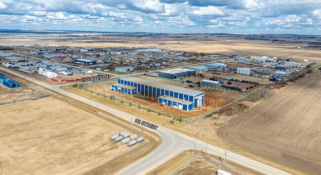 Plus de détails pour 9101 150 Av, Grande Prairie, AB - Industriel à vendre