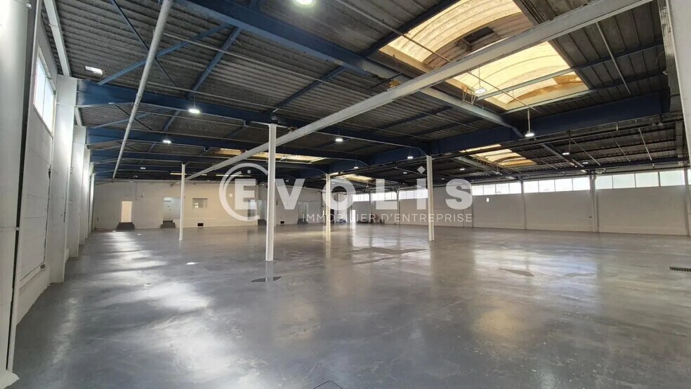 Office in Mareuil-lès-Meaux for lease - Interior Photo - Image 3 of 17