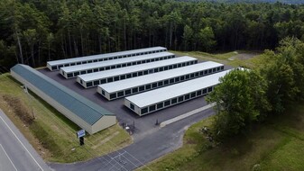 Brand New Prime Self Storage Facility - Installation d’entreposage libre-service