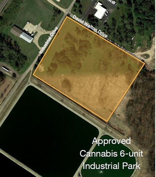 200 Industrial Park Rd, Bangor, MI à vendre - Photo principale - Image 1 de 1