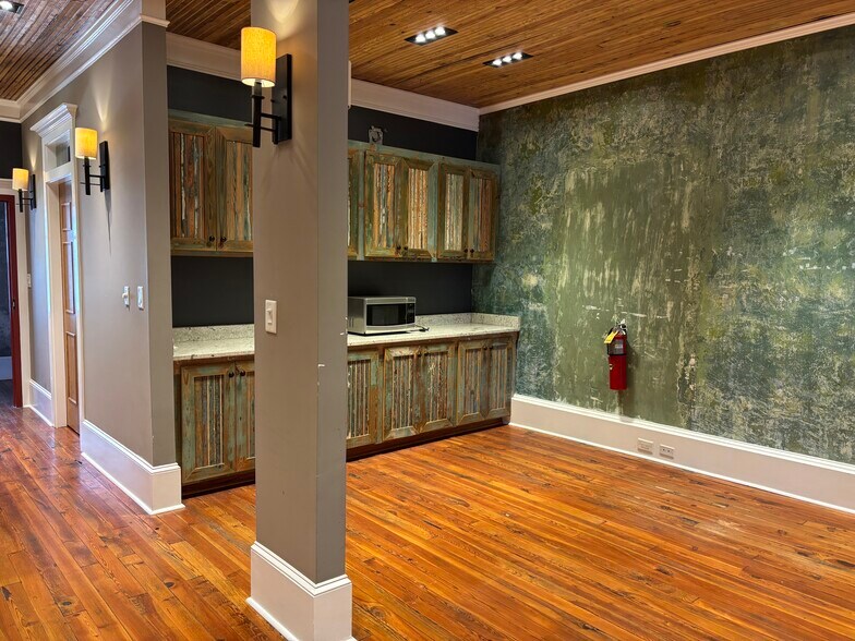 14B E Candler st, Winder, GA à louer - Photo du bâtiment - Image 2 de 4