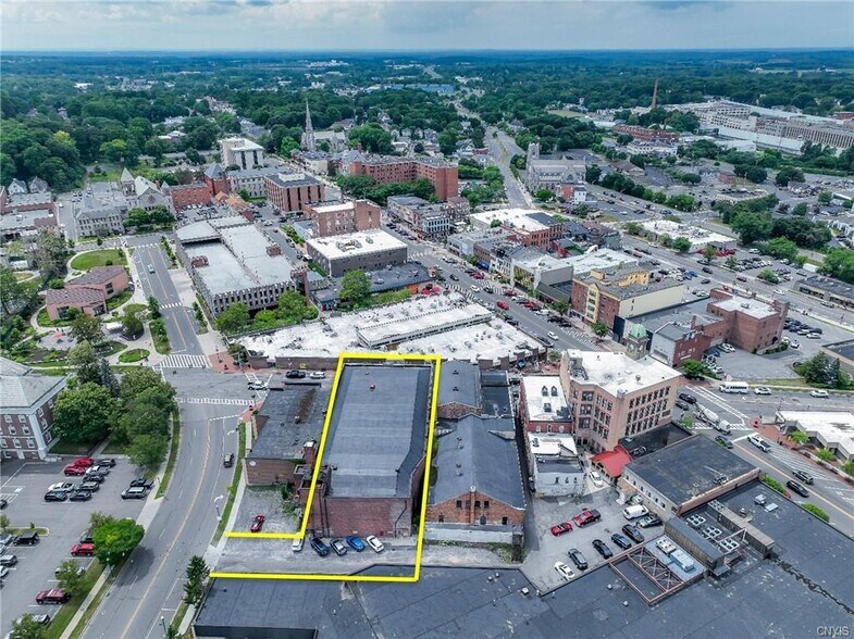 16 South St, Auburn, NY à vendre - Photo du bâtiment - Image 3 de 19