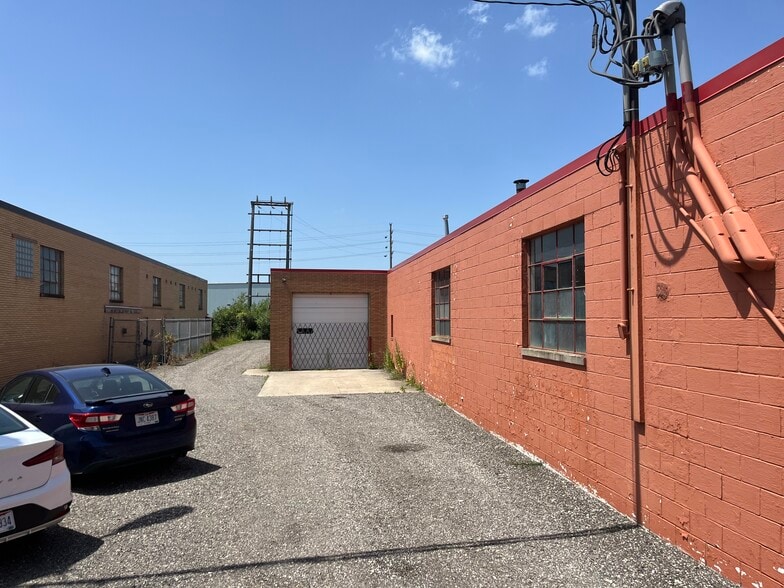 4780 Briar Rd, Cleveland, OH for sale - Building Photo - Image 3 of 9