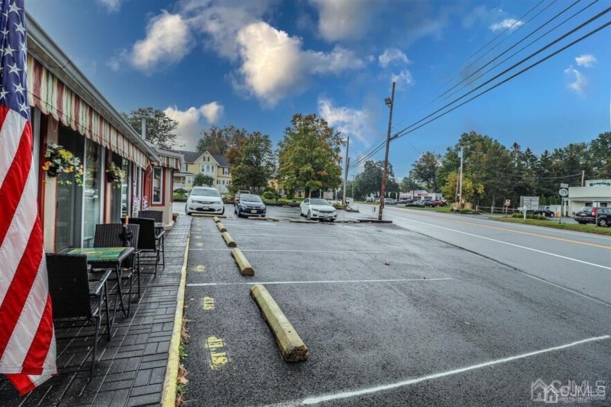 36 John Rino Rd East Amwell NJ 08551, East Amwell, NJ à vendre - Photo du bâtiment - Image 2 de 35