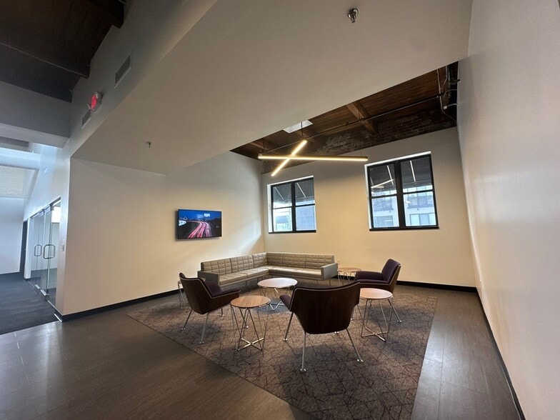 3975 - 4029 Papin St, Saint Louis, MO for lease - Interior Photo - Image 3 of 12