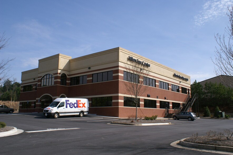 201 Kimberly Way, Canton, GA à louer - Photo du bâtiment - Image 2 de 18