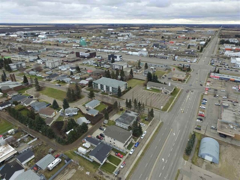 306 Calahoo Rd, Spruce Grove, AB for sale - Aerial - Image 3 of 19