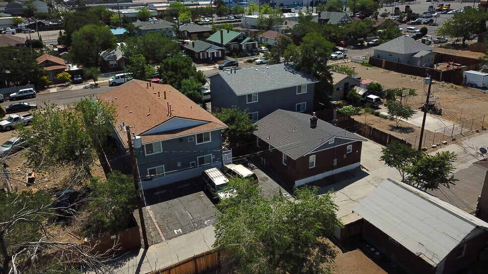 645 Quincy St, Reno, NV à vendre - Photo du bâtiment - Image 2 de 14