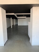 140 W Via Lola, Palm Springs, CA for lease Interior Photo- Image 2 of 4