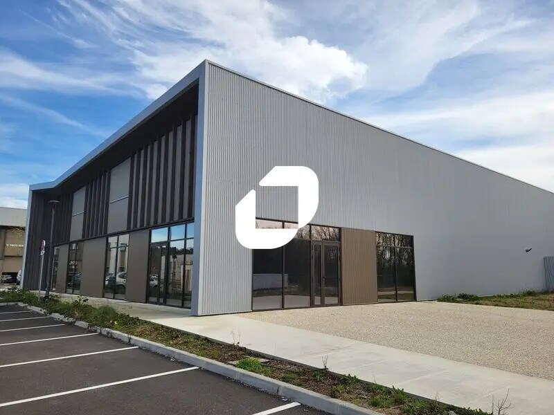 Office in Mérignac for lease Building Photo- Image 1 of 24