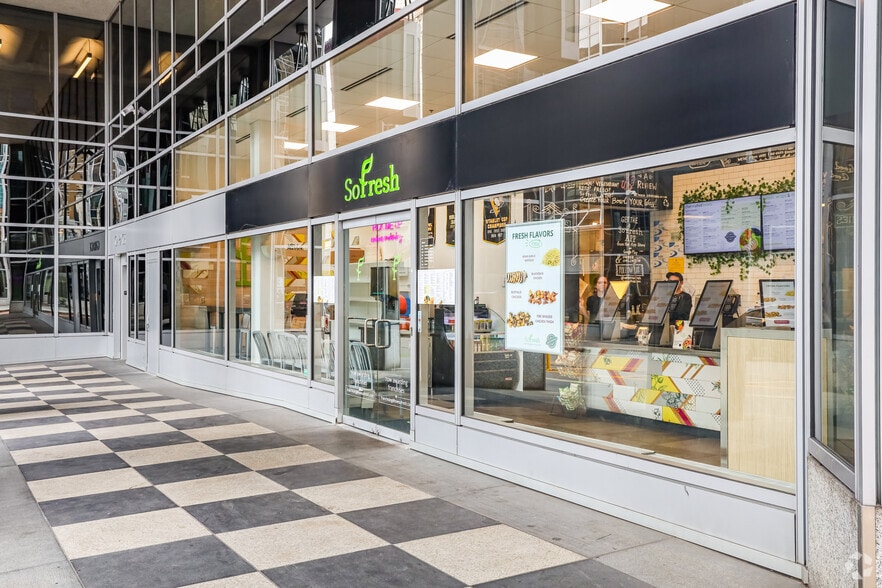 5 Ppg Pl, Pittsburgh, PA for lease - Building Photo - Image 3 of 6