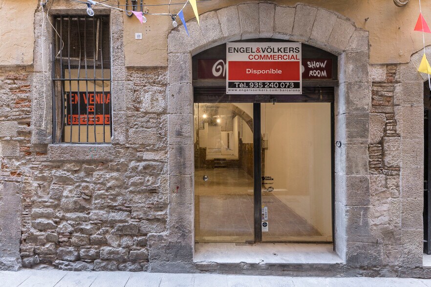 Immeuble residentiel dans Barcelone, Barcelona à vendre - Photo du bâtiment - Image 3 de 8