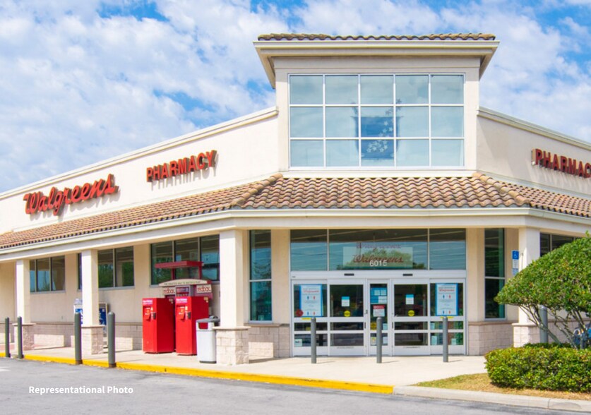 123 N 13th St, Decatur, IN à louer - Photo du bâtiment - Image 2 de 8