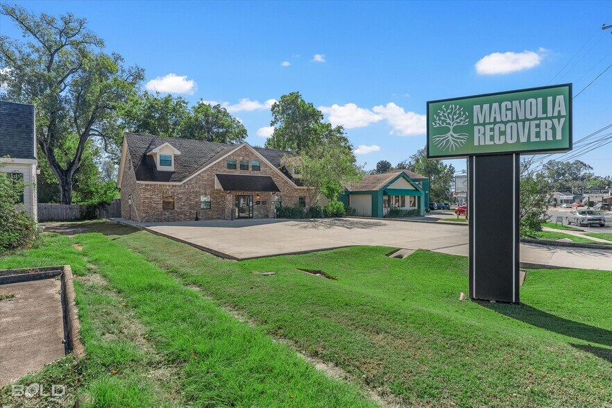 3605 Youree Dr, Shreveport, LA à vendre - Photo du bâtiment - Image 3 de 42