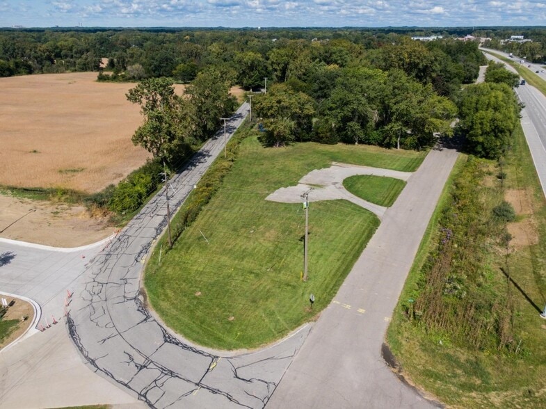 1022 Old State Rd, Chesterton, IN for sale - Building Photo - Image 2 of 9