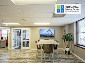 100 S Orange Ave, Orlando, FL for lease Interior Photo- Image 1 of 6
