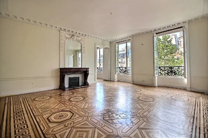 10 Boulevard De Bonne Nouvelle, Paris for lease - Interior Photo - Image 1 of 6