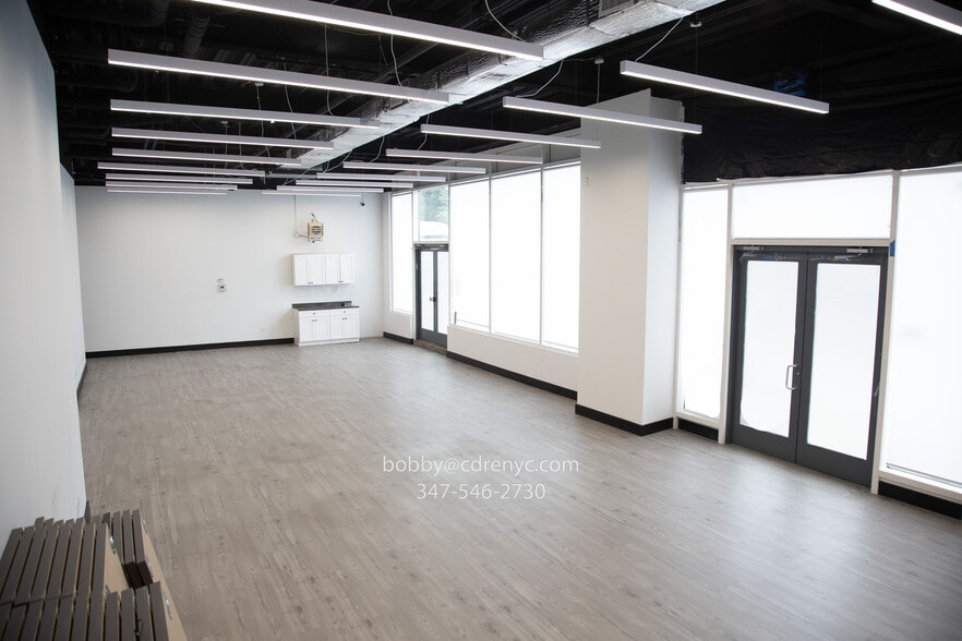 980 Nostrand Ave, Brooklyn, NY for lease - Building Photo - Image 2 of 3