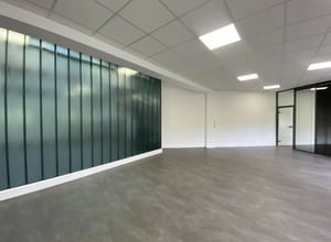 Office in Saint-Denis for lease Building Photo- Image 2 of 7