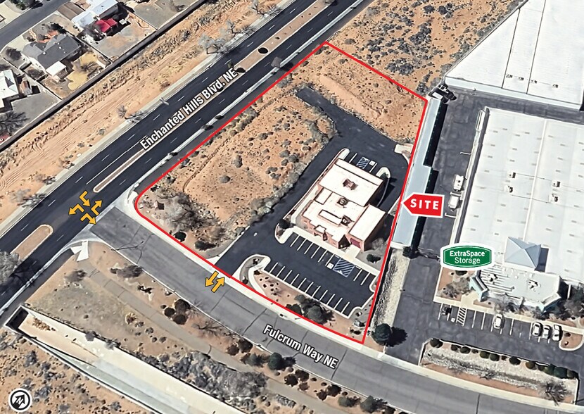 7585 Enchanted Hills Blvd NE, Rio Rancho, NM à vendre - Photo du bâtiment - Image 2 de 10