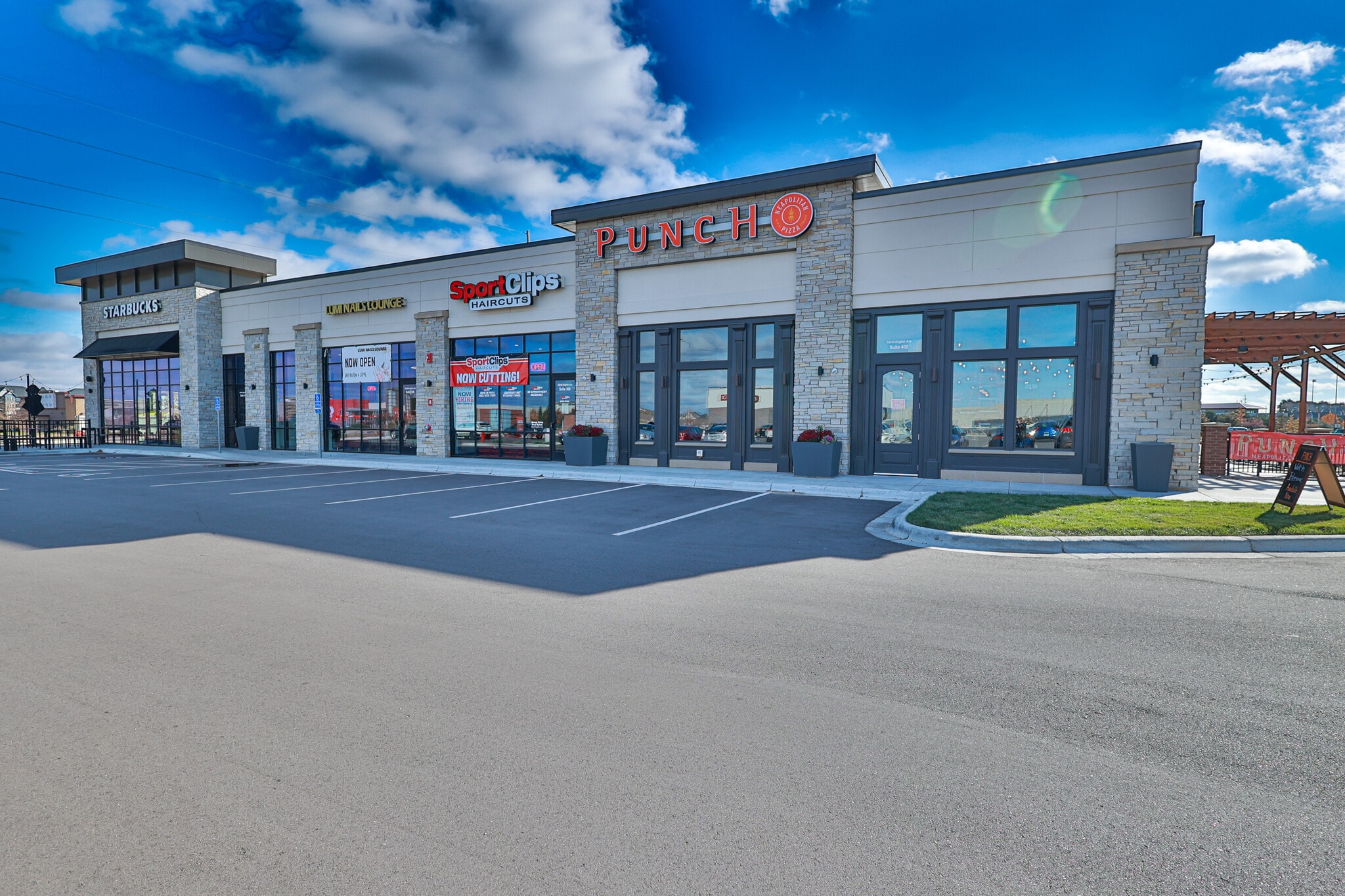 15550 English Ave, Apple Valley, MN for lease Primary Photo- Image 1 of 9