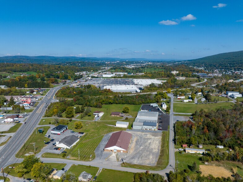 338 Pound Ln, Duncansville, PA for lease - Building Photo - Image 3 of 5